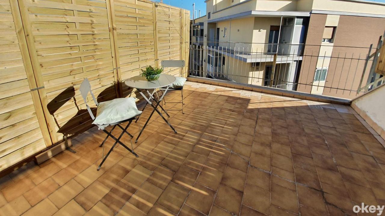 Blue Sky Rooftop Rooms - Bari Policlinico Exterior foto